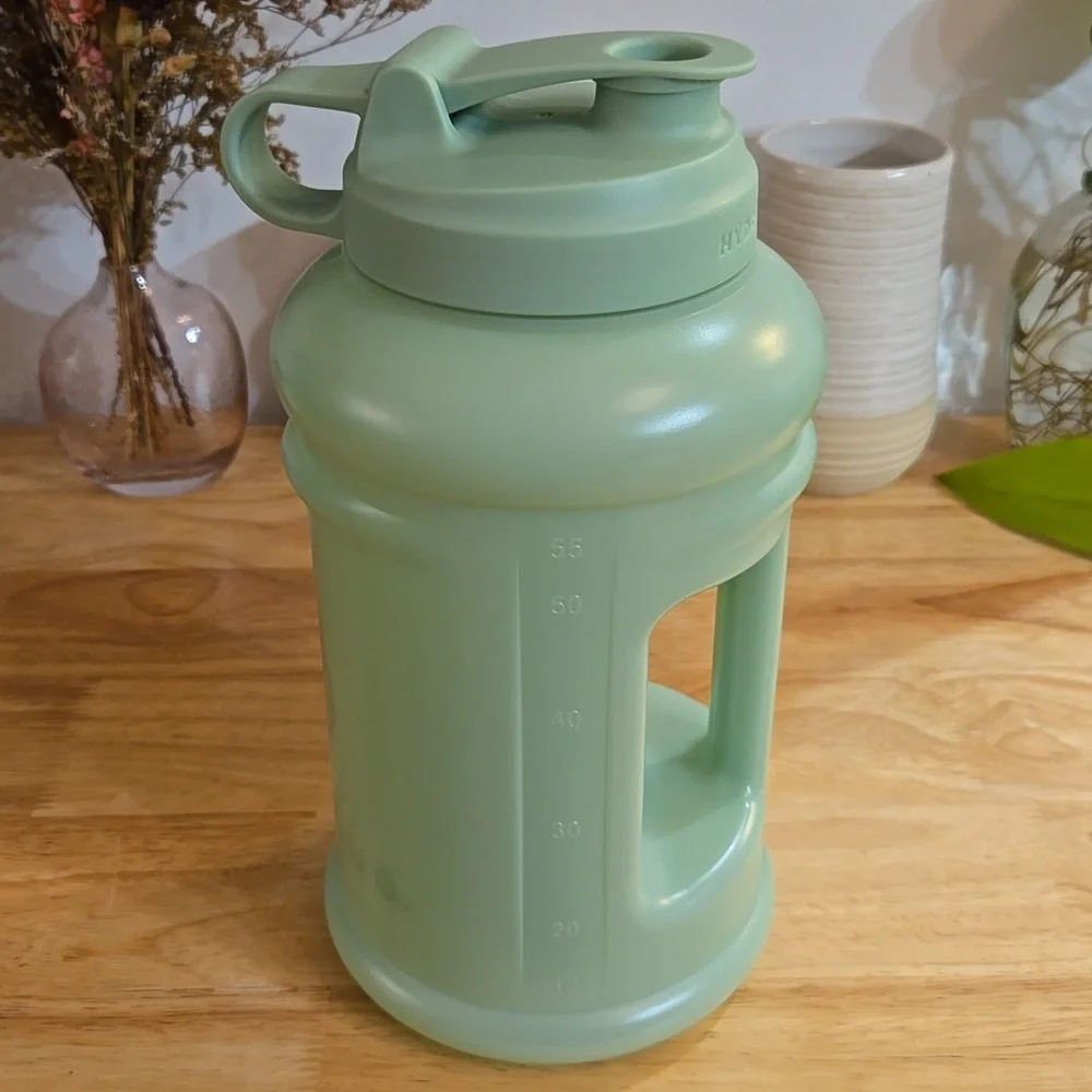 Matcha Green Hydrojug Pro BPA Free Plastic Water Jug Half Gallon - Picture 2 of 6